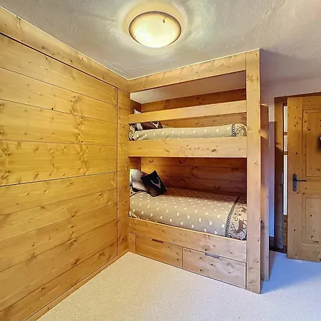 3br Medran 300m To Lifts Apartment *