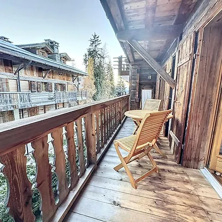 Apartment 3br Medran 300m To Lifts